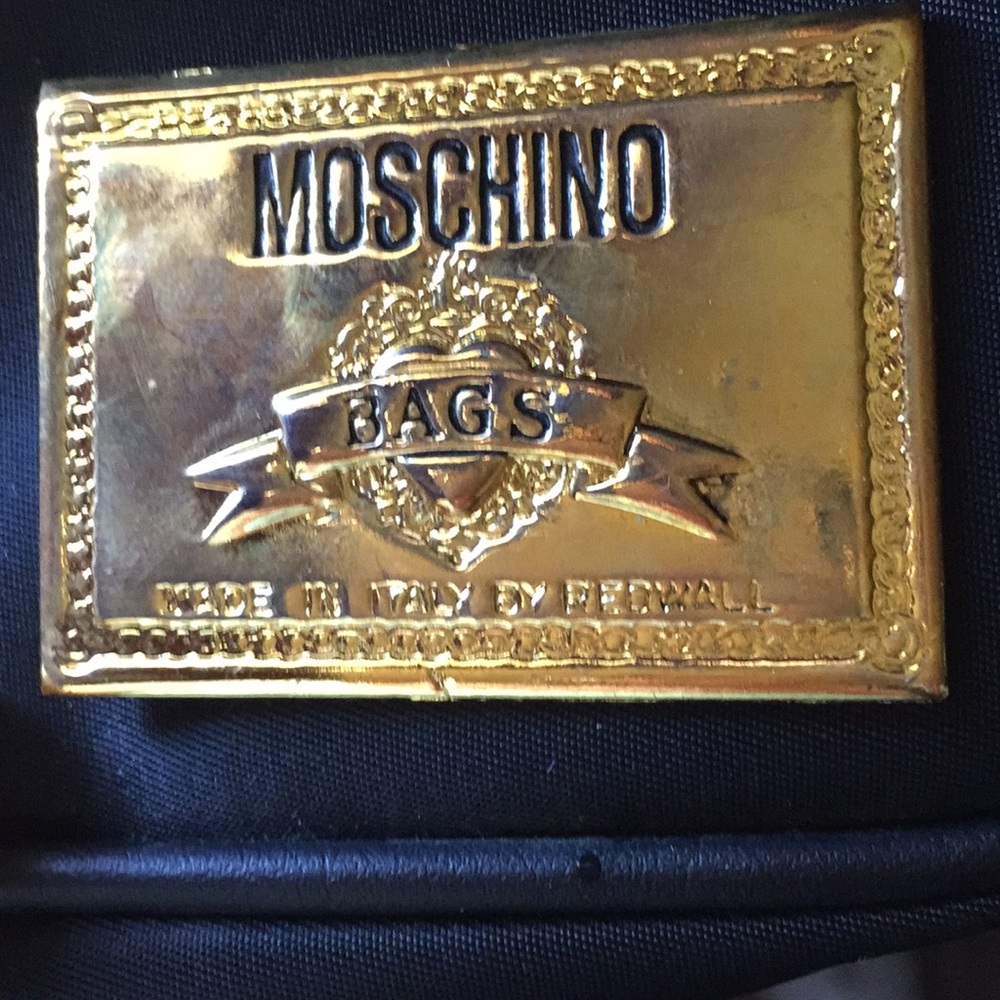 MOSCHINO FANNY PACK ❤️ - Picture 5 of 7